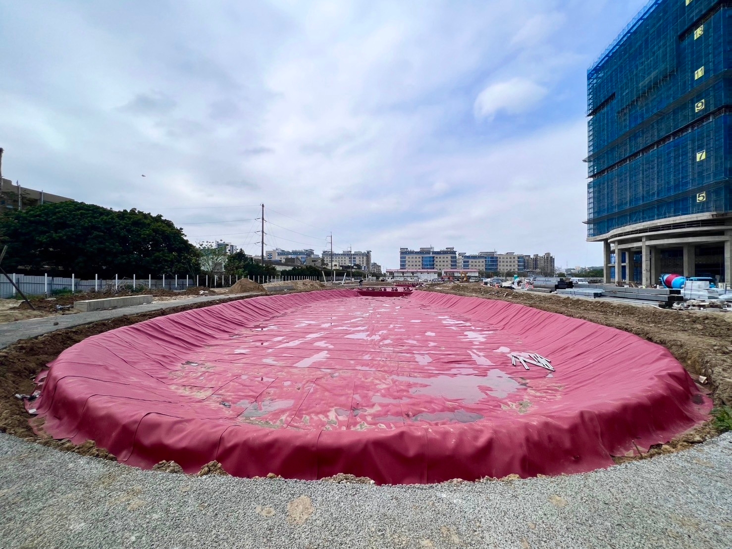 紅泥耐候防水膠布